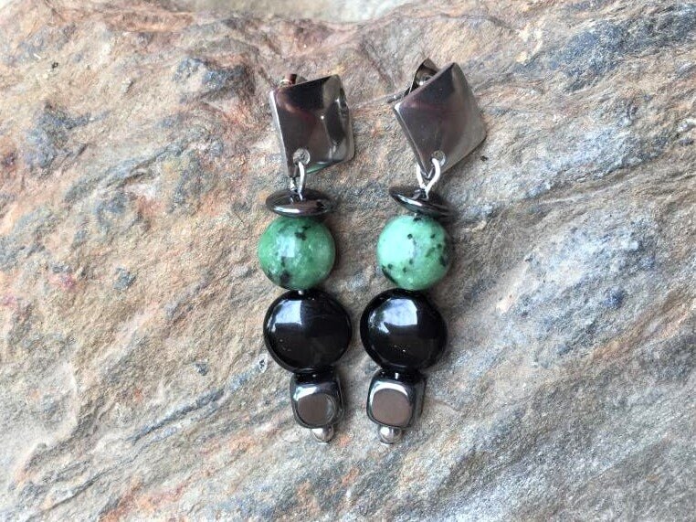 boucle-oreille-hematite-onyx-unakite-lithotherapie-grisolles