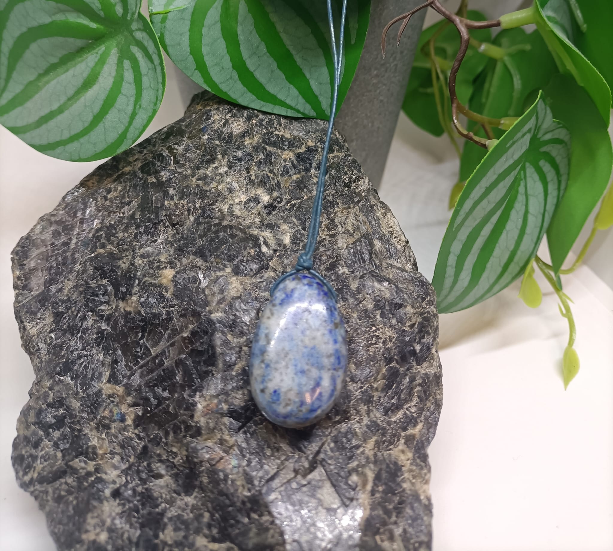collier-homme-sodalite-pierre-naturelle-lithotherapie-montauban-grisolles-toulouse