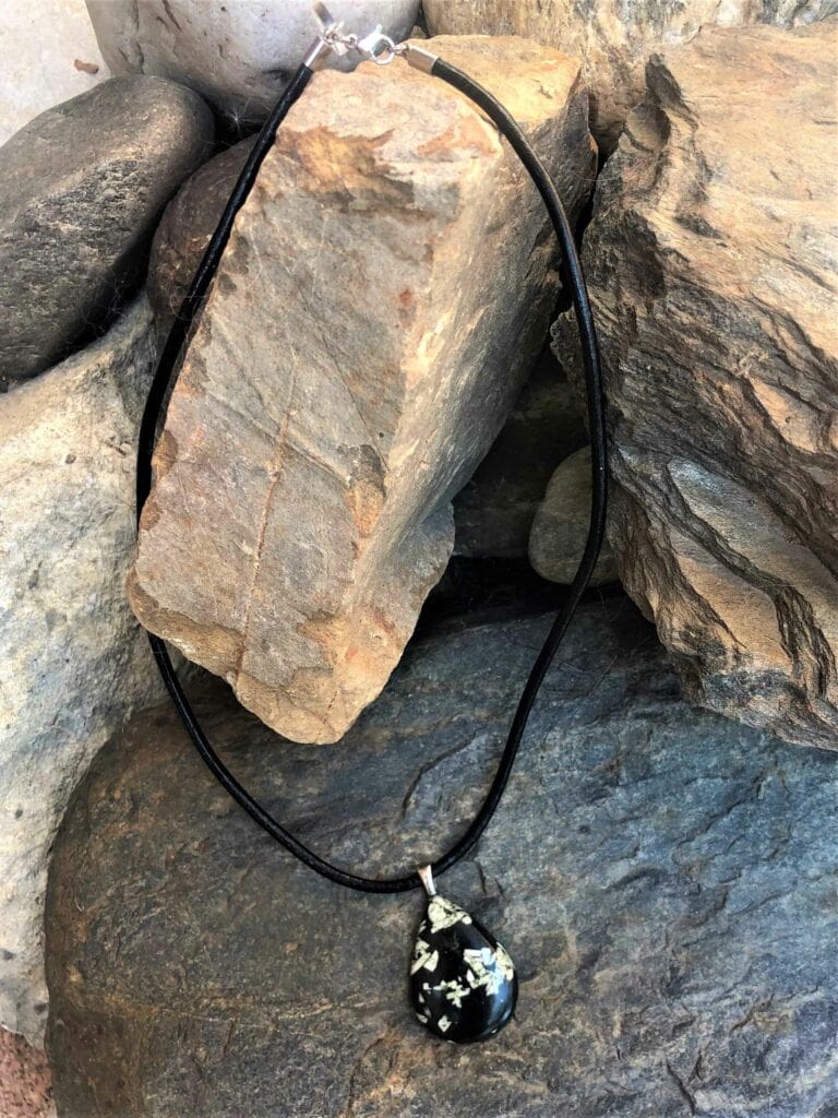 collier-polyphore-chinois-lithotherapie-grisolles