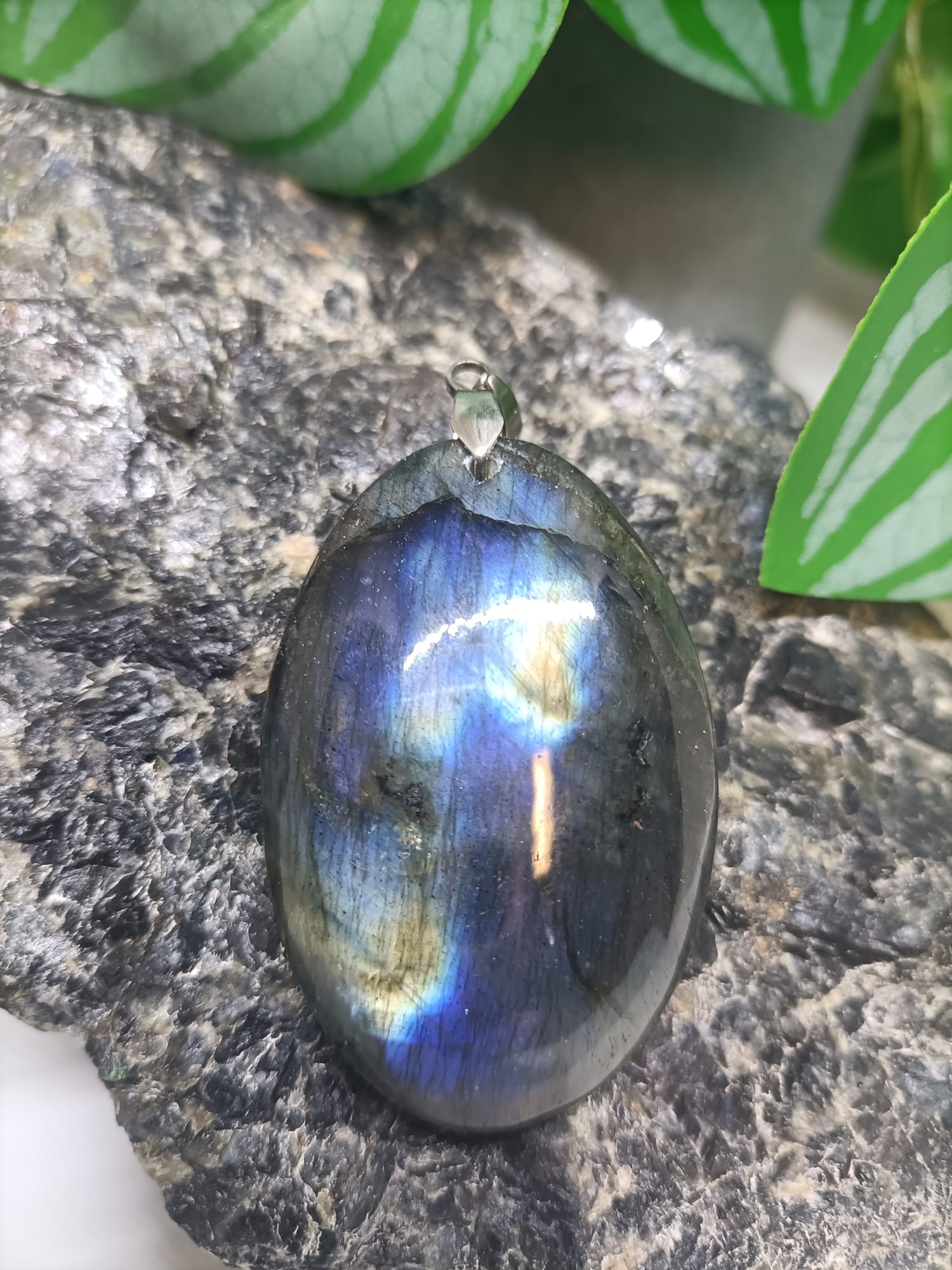 pendentif-labradorite-homme-bijoux-pierre-naturelle-lithotherapie-grisolles-montauban-toulouse